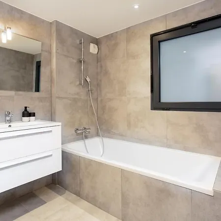 La Cordee 612 Apartment- Year *